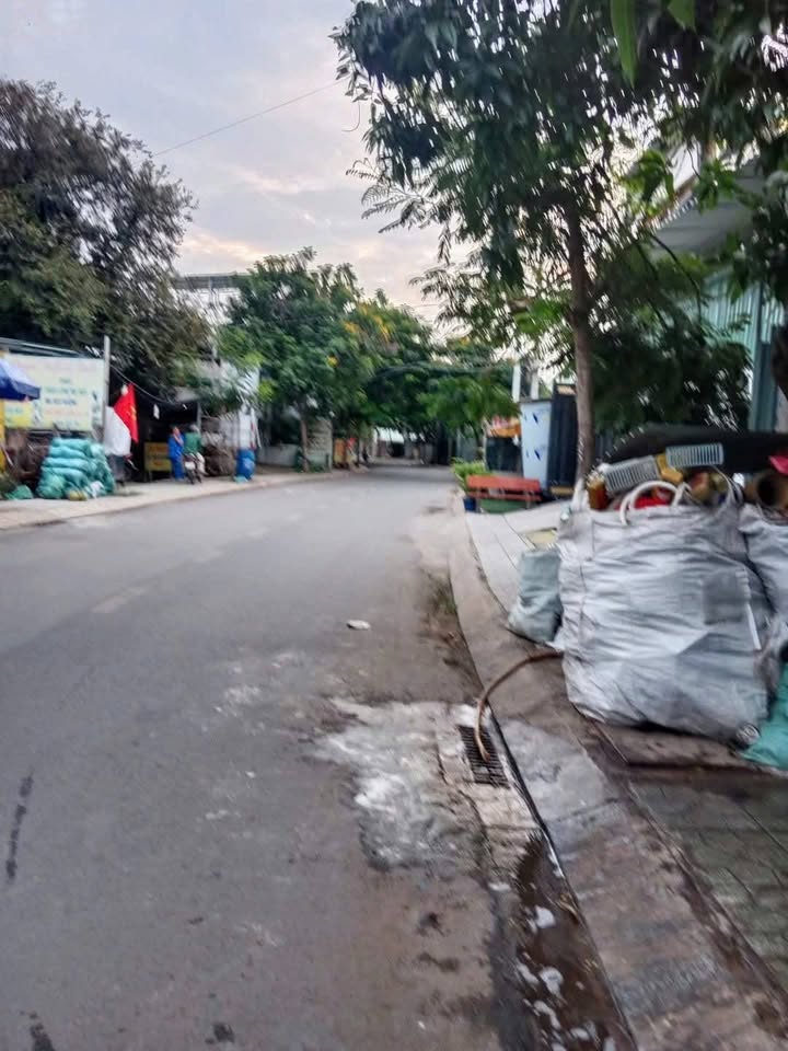 Nhà cấp 4 Hóc Môn 191m² giá 7.5 tỷ - Mặt tiền kinh doanh sầm uất!