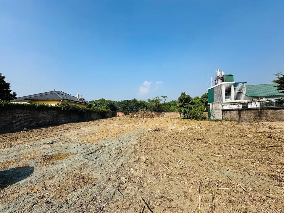 Đất nền Hòa Sơn Lương Sơn 1500m² - Đầu tư sinh lời, giá thỏa thuận!