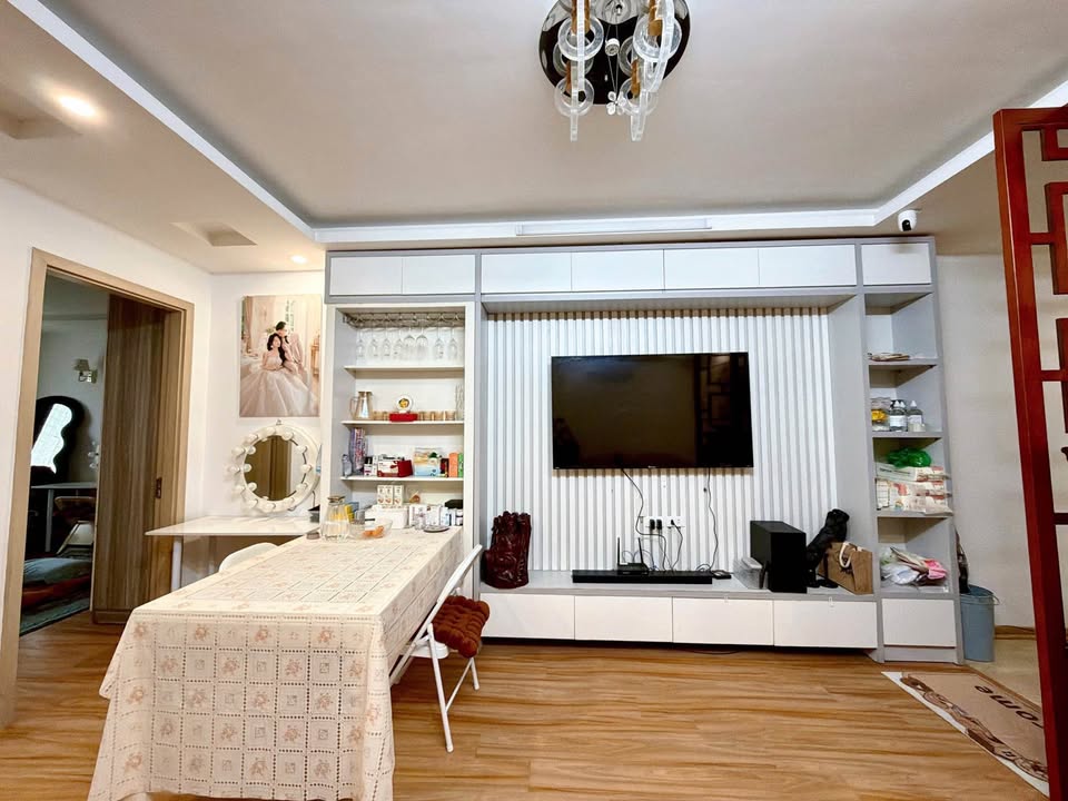 Căn hộ RubyCT2 Phúc Lợi 70m² giá thỏa thuận - Full nội thất sang trọng!