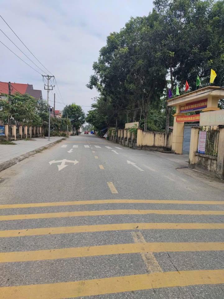 Đất thổ cư Đông Hòa, Đông Sơn 100m² giá 1.1 tỷ - Vị trí vàng, kinh doanh thuận lợi!