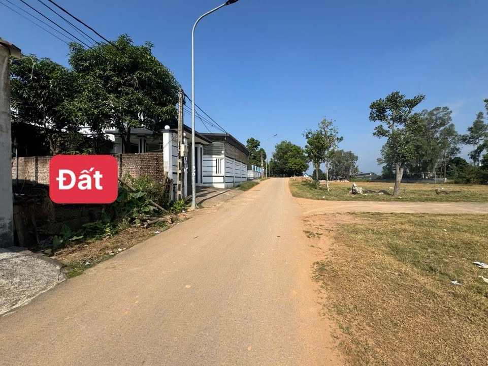 Đất nền Hương Sơn, Bình Xuyên 100m² giá 1.3 tỷ - Vị trí đẹp, giao thông thuận lợi!