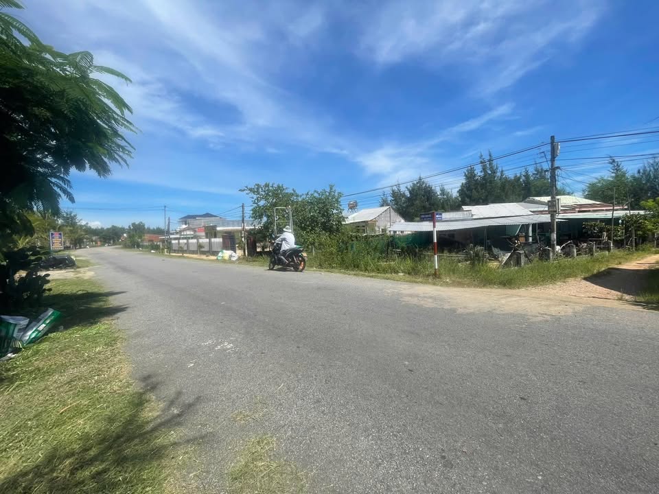 Đất mặt tiền đường Thanh Niên, Bình Hải 620m² giá 3 tỷ - Đầu tư sinh lời ngay!