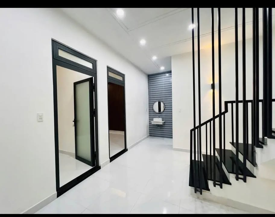 Nhà phố Đà Lạt 50m² giá 3.2 tỷ - Vị trí trung tâm, nhà mới xây!