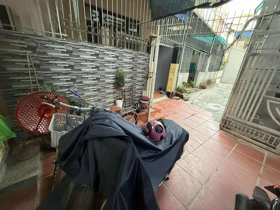 Nhà 3 tầng Lộc Hạ 48m² giá 1.85 tỷ - Khu dân cư ổn định!