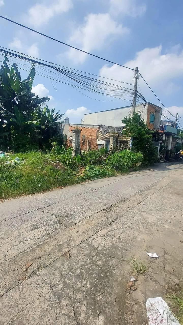 Đất thổ cư Hóc Môn 133m² giá 3.85 tỷ - Sổ hồng chính chủ, vị trí đắc địa!