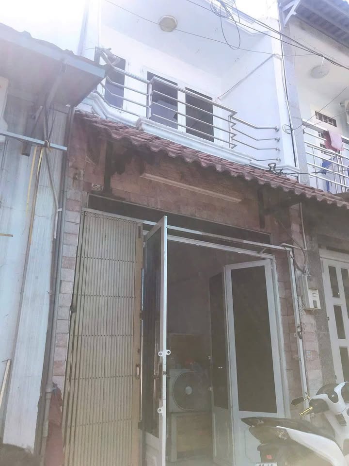 Nhà bán hẻm 4m đường số 8, Bình Tân 24m² giá 2.22 tỷ - Sổ hồng chính chủ!