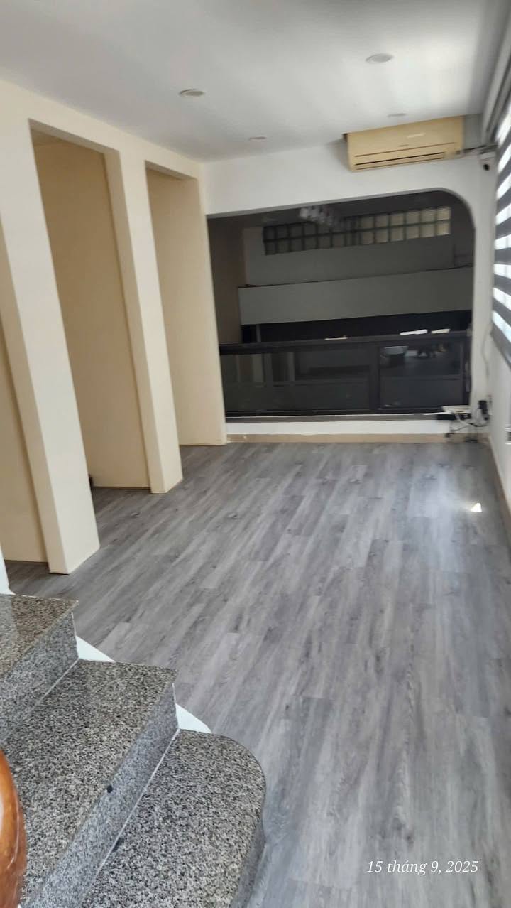 Nhà 4 tầng mặt tiền Phan Châu Trinh, Hải Châu, Đà Nẵng - Diện tích 48m², vị trí đắc địa gần cầu Rồng!