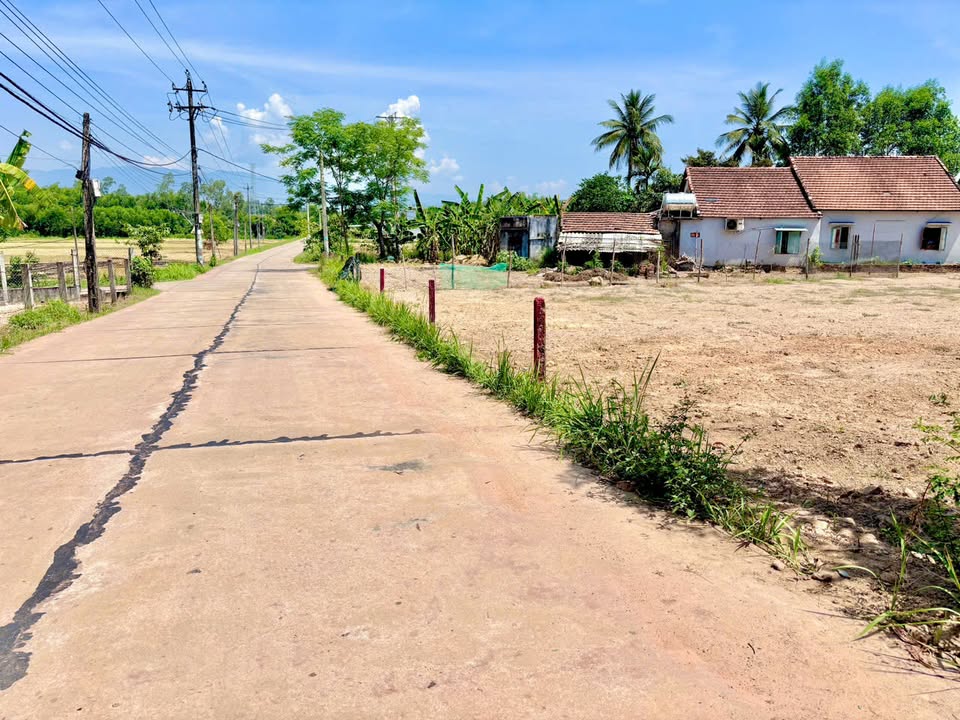 Đất nền Duy Xuyên 300m² giá 400 triệu - Cơ hội đầu tư an toàn!