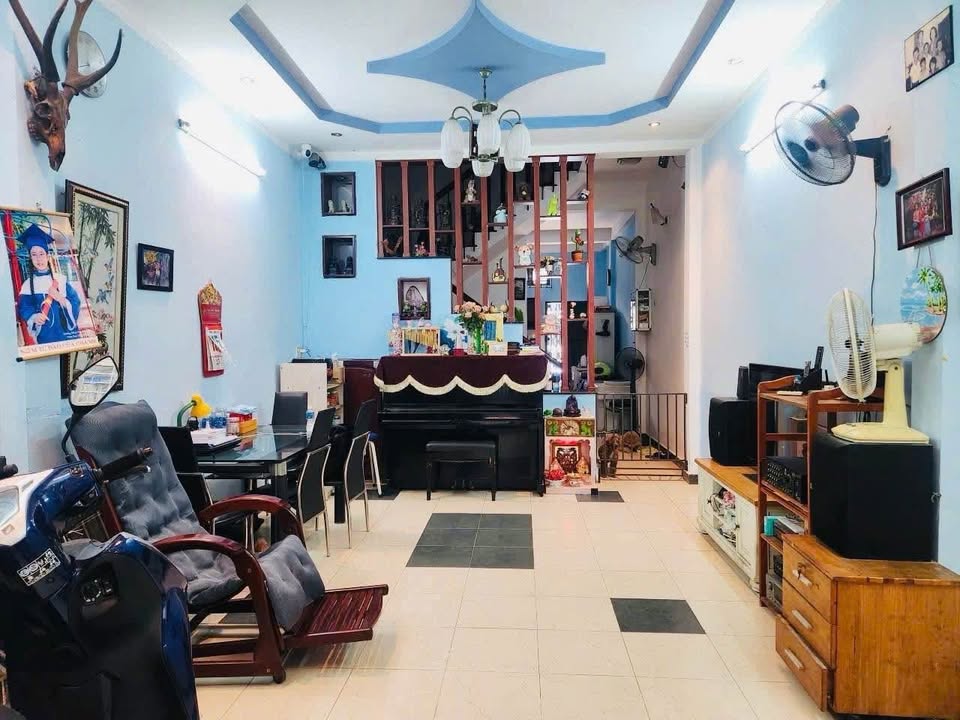 Nhà 2 tầng Tân Phú 61m² giá 7 tỷ - Chính chủ bán gấp!