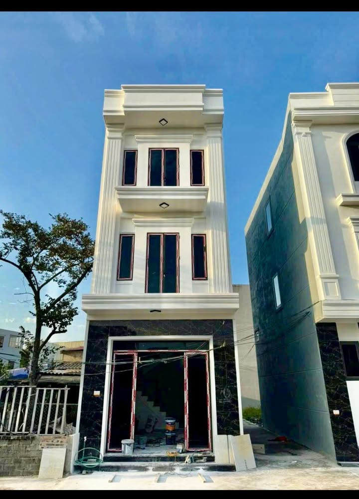 Nhà lô góc 42m² tại Tô Phong, Văn Đẩu, Kiến An - Giá 2.3 tỷ, ô tô vào tận cửa!