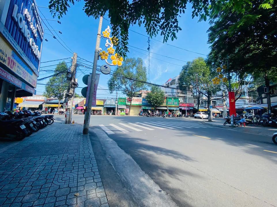 Nhà mặt tiền Đường Phan Đình Phùng, Biên Hòa 83m² giá 6.2 tỷ - Khu sầm uất thuận lợi kinh doanh!