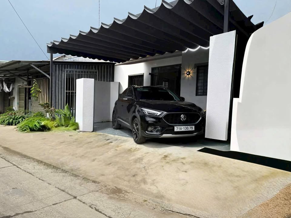 Nhà mặt tiền hẻm thông Sơn Đông 96m² giá 1.49 tỷ - Đầu tư sinh lời ngay!