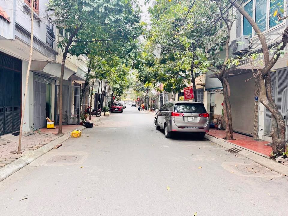 Đất phân lô Văn Quán 50m² giá 1 tỷ - Nhà 2 tầng sẵn ở ngay!