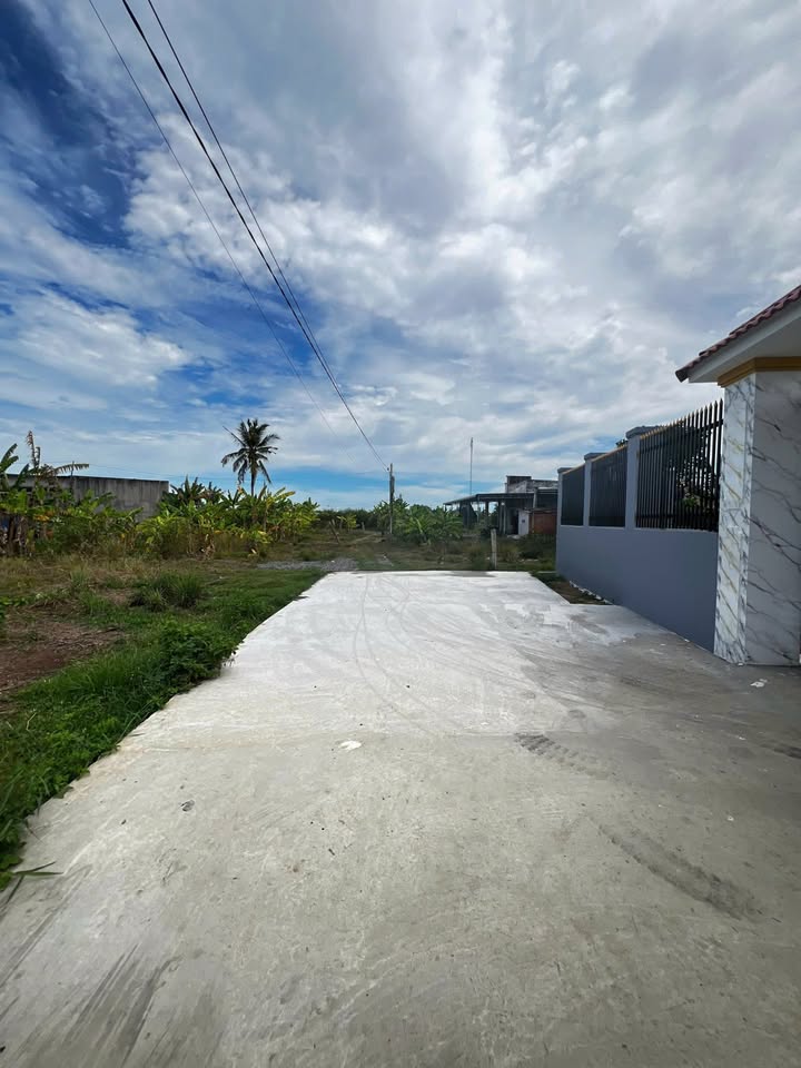 Đất thổ cư thôn Đại Lộc - Xã Hàm Hiệp 1200m² giá 750 triệu - Tiềm năng đầu tư lớn!