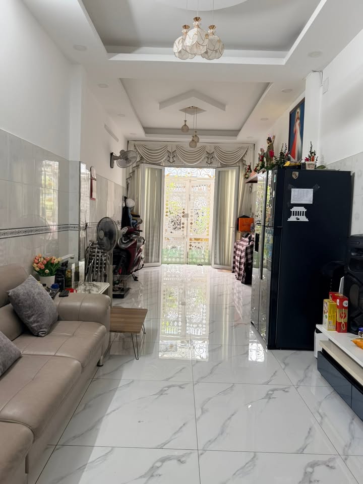 Nhà mặt tiền đường 27 Tân Quy, Quận 7 - 61m², giá 11.5 tỷ - Đầy đủ nội thất, vào ở ngay!