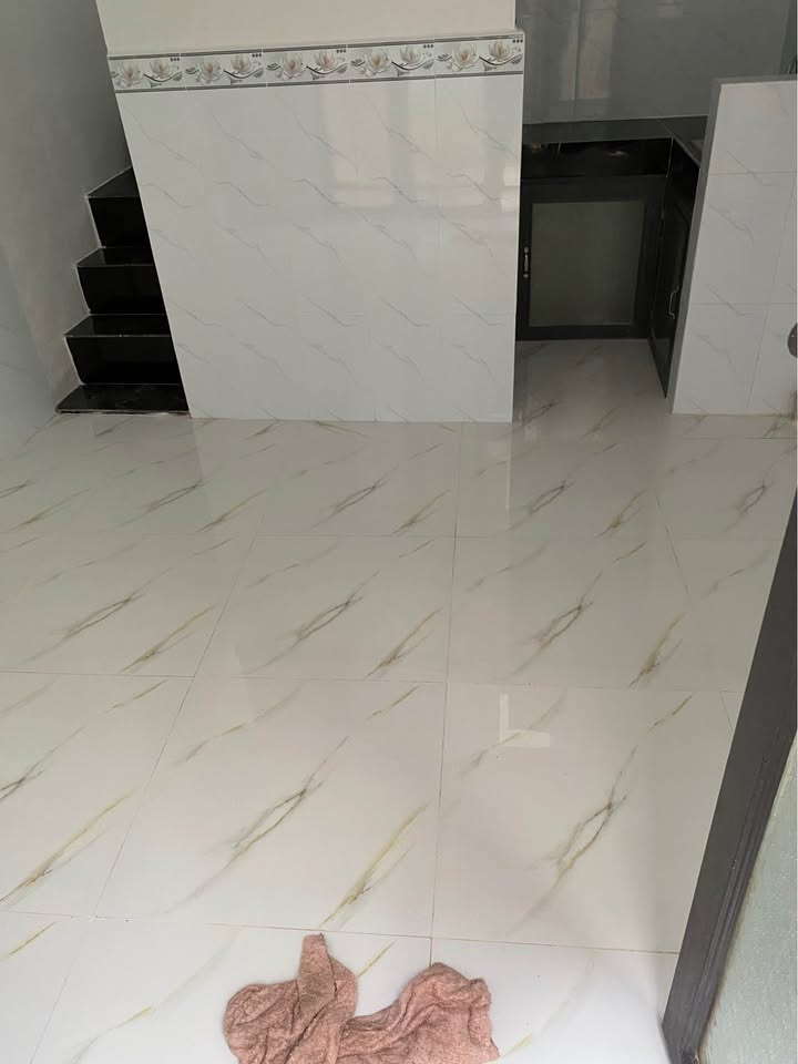 Nhà mới 13m² Hẻm thông Lê Văn Lương, 650 triệu - Cơ hội sở hữu ngay!