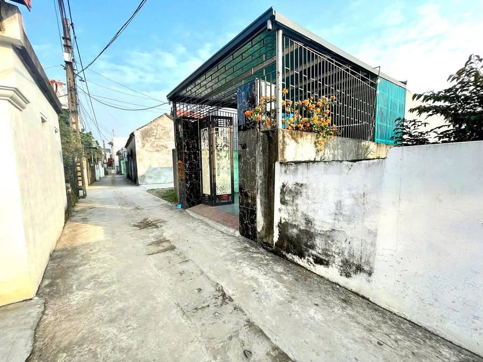 Lô đất thôn Trê, xã Tuy Lai, huyện Mỹ Đức, 111m² - Tiện nghi, vị trí đẹp, sổ đỏ chính chủ!