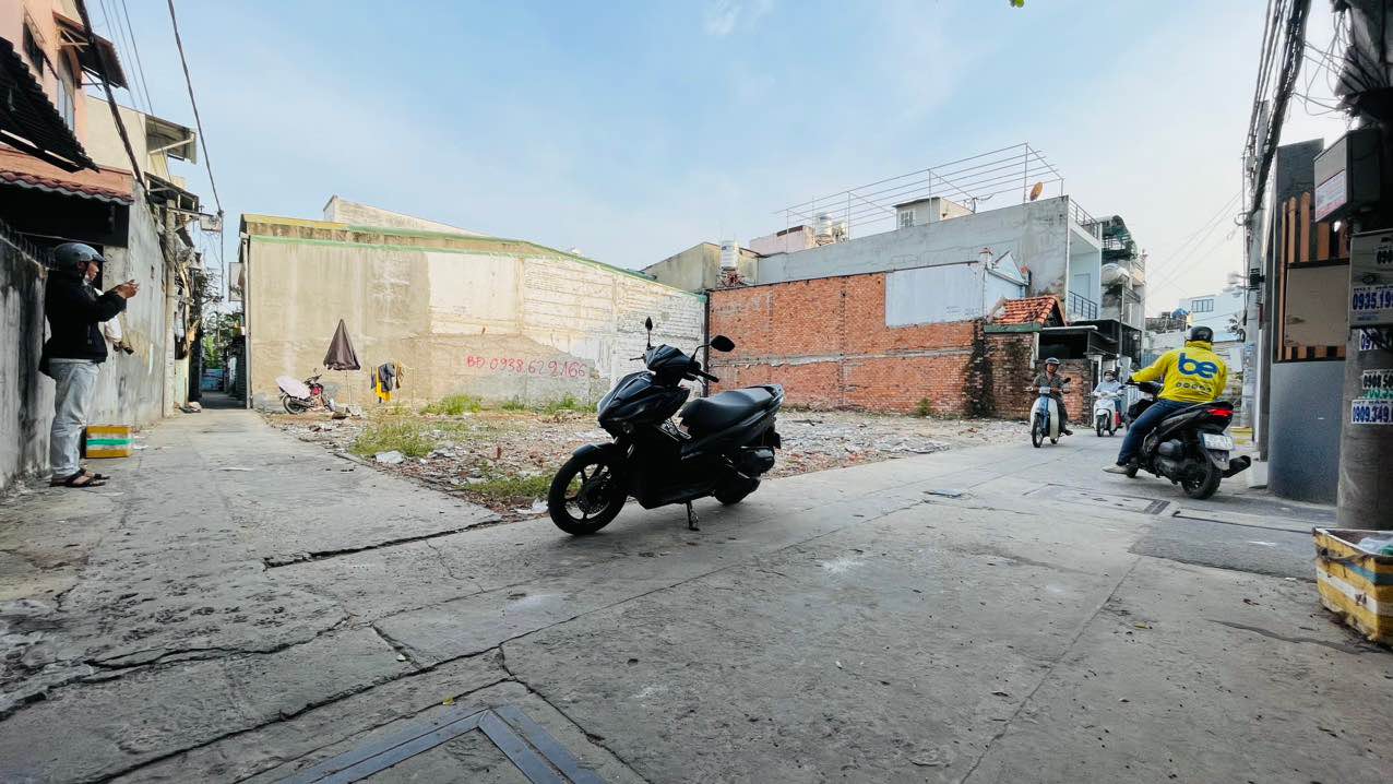 Đất Hiệp Bình Thủ Đức 70m² giá 4.7 tỷ - Lô góc hiếm có, xây trệt 3 lầu!