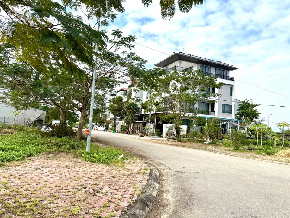 Đất thổ cư Khu Đô Thị Thịnh Hưng Tuyên Quang 100m² - Sổ đỏ chính chủ!