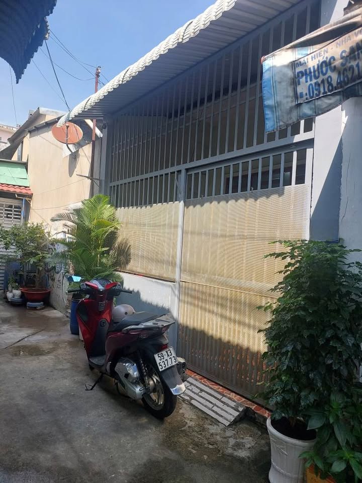 Đất nền Dĩ An 80m² giá 2 tỷ - Tặng dãy trọ, sổ hồng chính chủ!