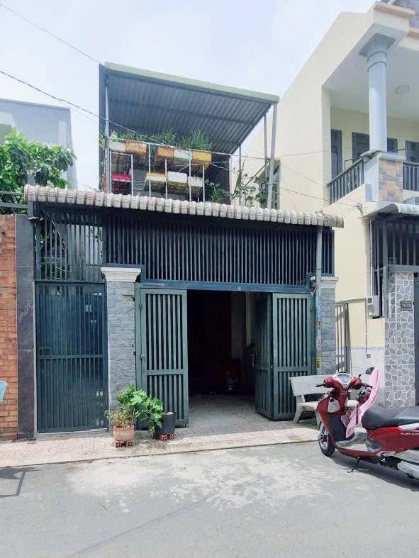 Nhà cho thuê tại Dĩ An 100m² giá 6 triệu - Phù hợp gia đình ở lâu dài!