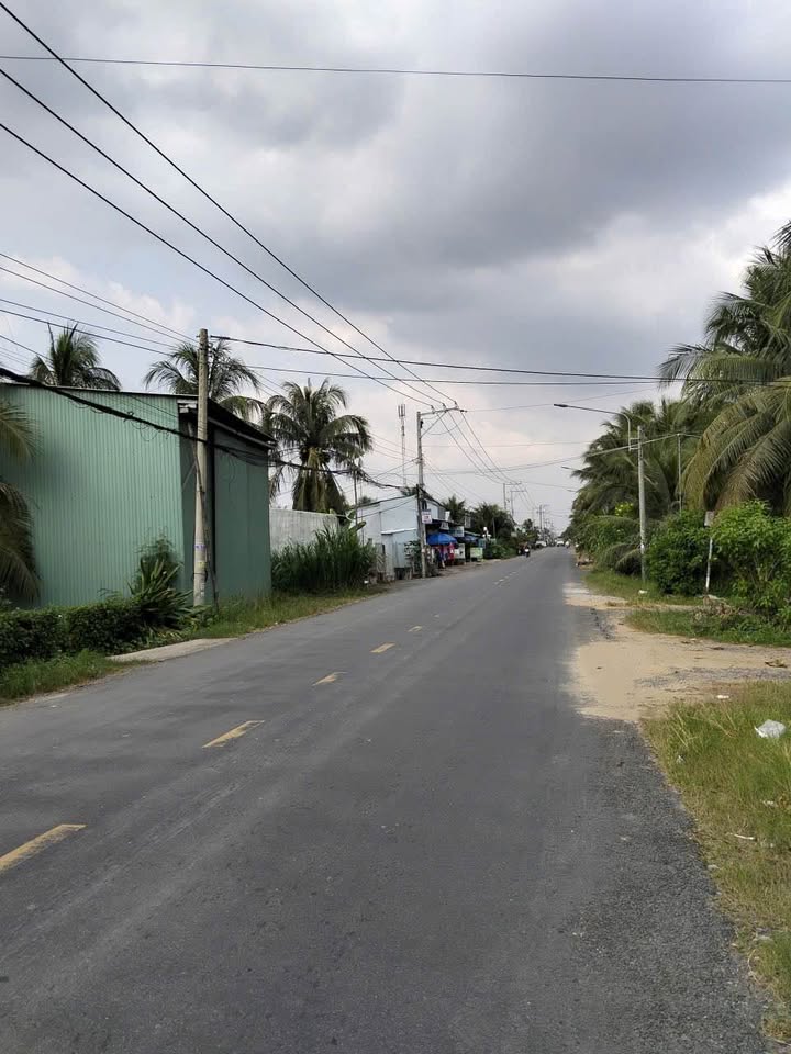 Cho thuê mặt tiền đường 879B, Mỹ Tho 200m² - Gần chợ và trường học!