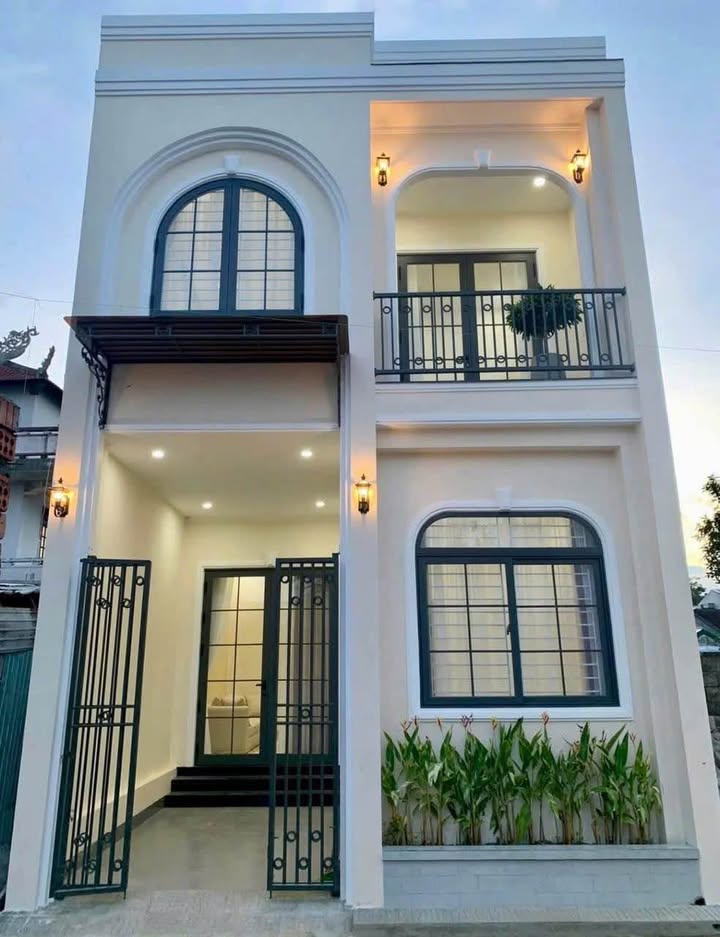 Nhà 2 tầng mới xây tại kiệt ô tô Hoàng Quốc Việt, Huế - Đầy đủ tiện nghi chỉ 3.2 tỷ!