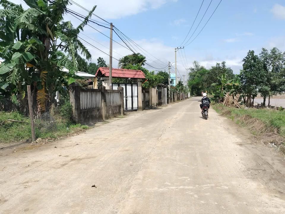 Đất nền Hòa Tiến Đà Nẵng 120m² giá 1.22 tỷ - Cơ hội đầu tư tuyệt vời!