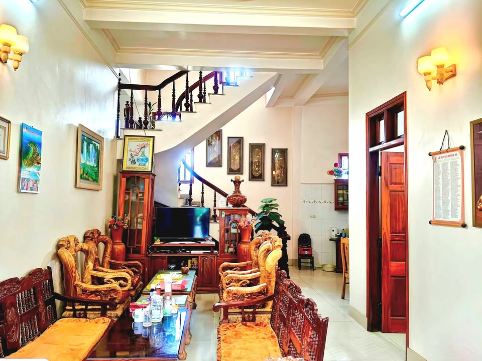 Nhà 2 Tầng Tổ 1 Ngọc Xuân 172m² giá 2 tỷ - Sẵn sàng vào ở ngay!