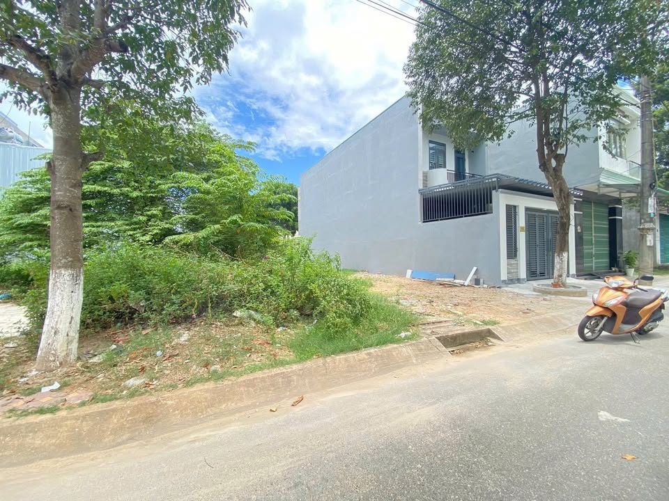 Đất nền Lý Chính Thắng Quảng Ngãi 100m² giá 1.79 tỷ - Vị trí đắc địa trung tâm!