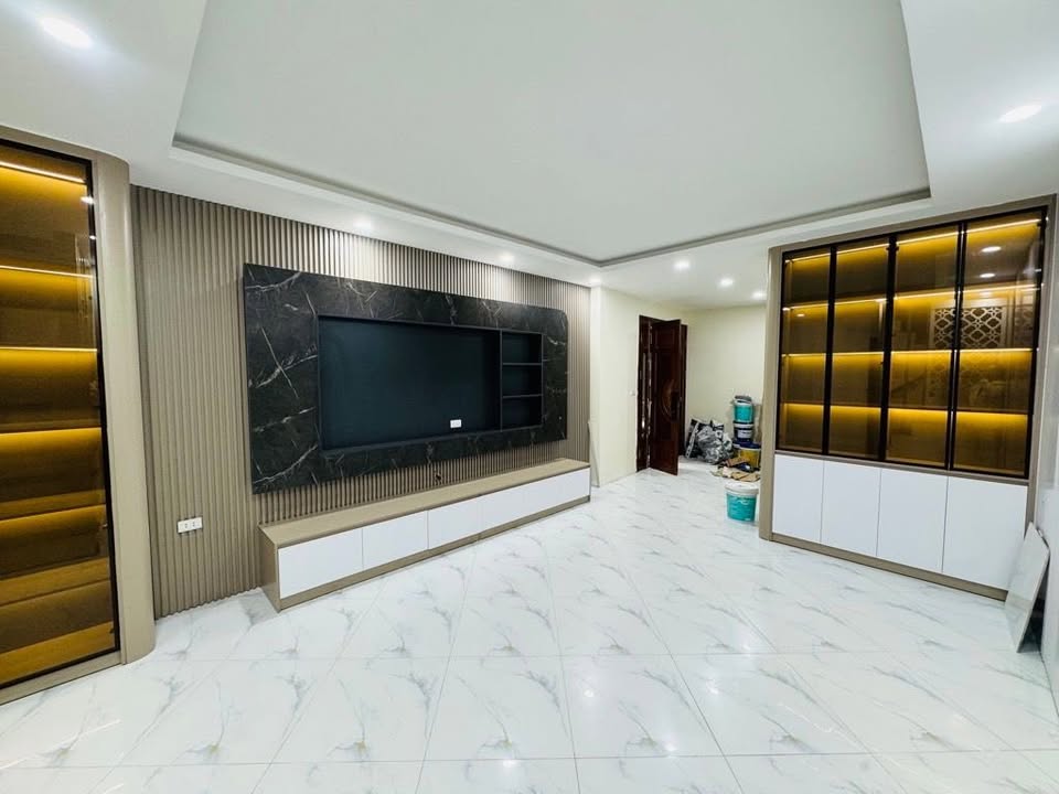 Nhà phố Đội Cấn, Ba Đình 41m² giá 16 tỷ - Sẵn sàng giao dịch ngay!