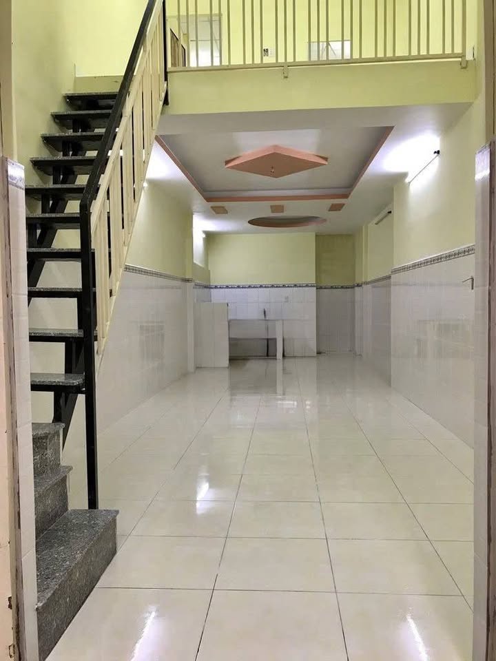 Nhà nguyên căn Ngô Bệ, P13, Q.Tân Bình 47m² - Cho thuê giá tốt!