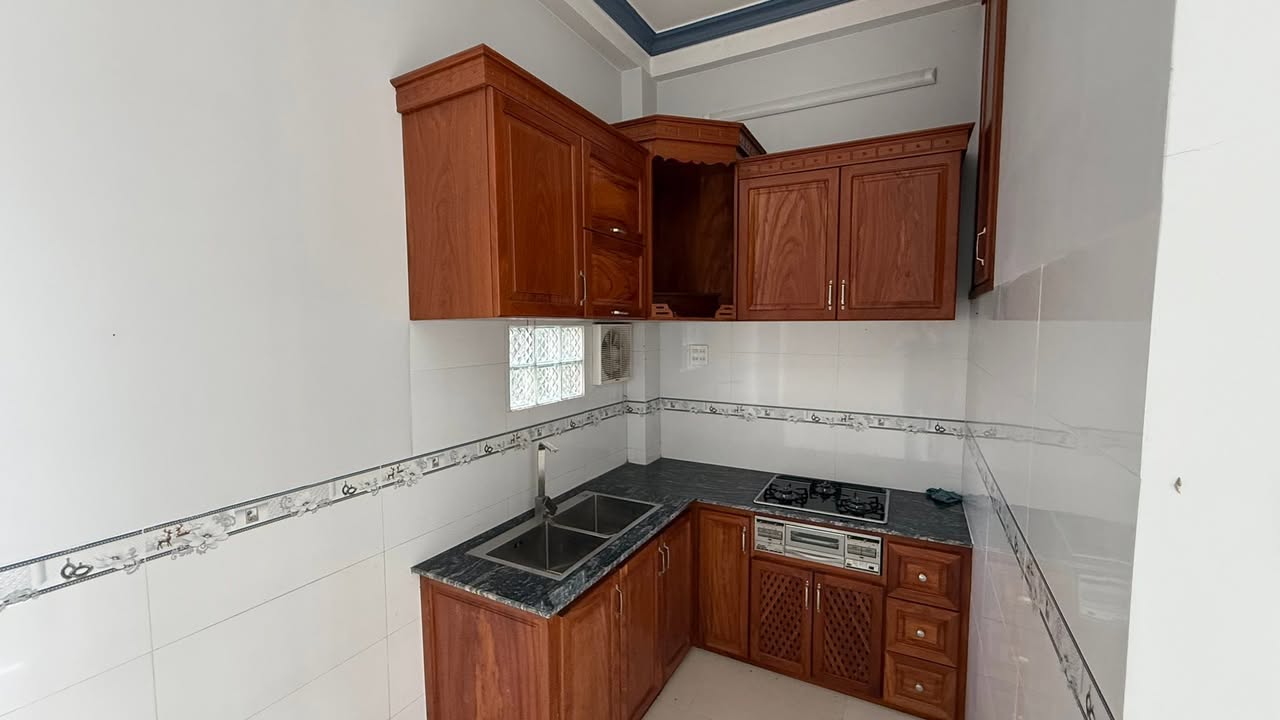 Nhà phố trung tâm Long Xuyên 38.5m² giá 3.55 tỷ - Mặt tiền bờ kè sông