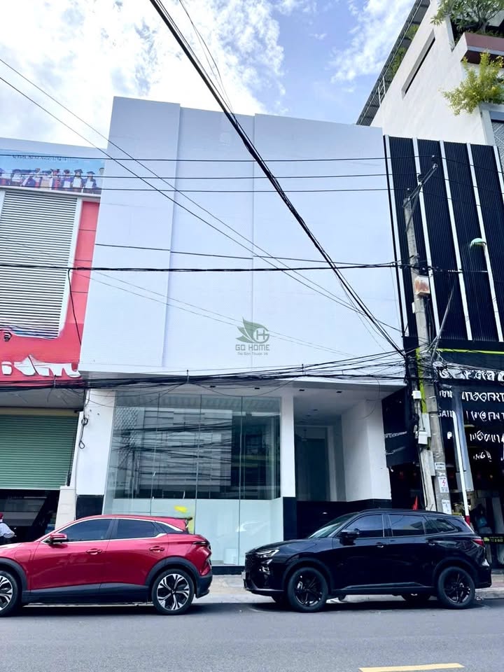 Cho thuê toà nhà mặt tiền Lý Thánh Tôn, Nha Trang 900m² - Phù hợp showroom, ngân hàng