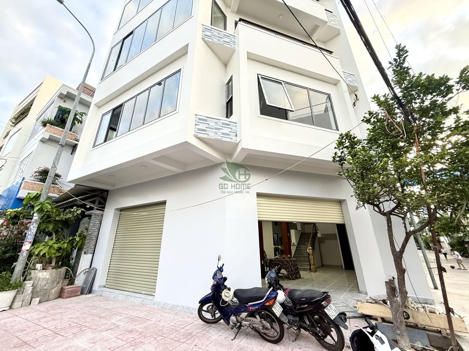 Mặt bằng góc 2 mặt tiền tại Phước Long 220m² giá 15 triệu - Cơ hội kinh doanh lý tưởng!