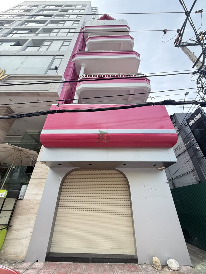 Nhà kinh doanh 6 tầng cho thuê tại Nguyễn Thiện Thuật - 125 triệu/tháng, có thang máy!