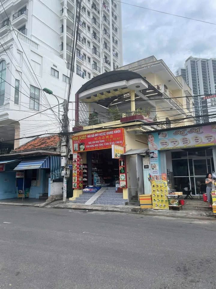 Nhà nguyên căn mặt tiền Bắc Sơn Nha Trang 90m² giá 22 triệu - Kinh doanh ngay tại biển!