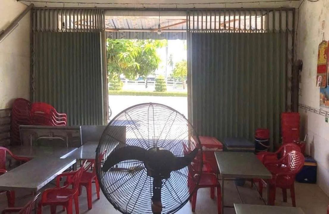 Cho thuê mặt bằng mặt tiền đường Bờ Kè Hà Ra, Nha Trang 42m² chỉ 8 triệu - Kinh doanh tự do!