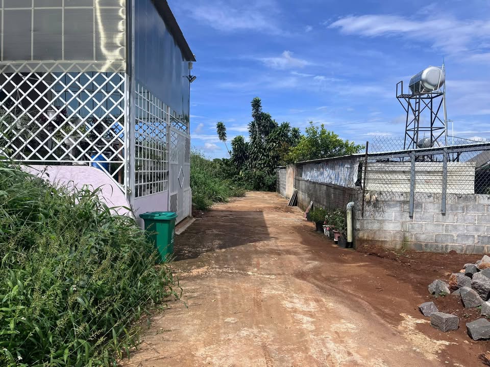 Đất thổ cư Thị trấn Di Linh 120m² giá 950 triệu - Bán gấp, thương lượng tốt!