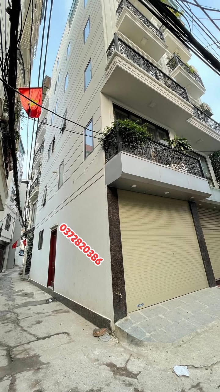 Nhà góc 5 tầng Thụy Phương 42m² giá 7 tỷ - Kinh doanh sầm uất, đầy đủ nội thất!