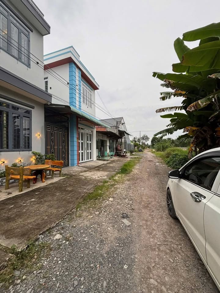 Nhà 1 lầu 1 trệt Long Hoa, Tây Ninh 50m² - Thiết kế hiện đại, full nội thất!