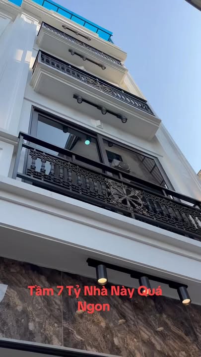 Nhà phố Tây Mỗ, Nam Từ Liêm 35m² - 5 tầng - Bãi ô tô ngay cạnh - Giá 7 tỷ!