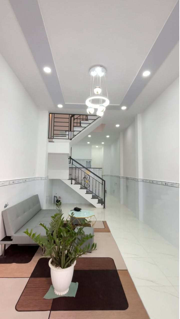 Nhà phố Lê Đình Cẩn, Bình Tân 37.95m² giá 3 tỷ - Sổ hồng chính chủ!