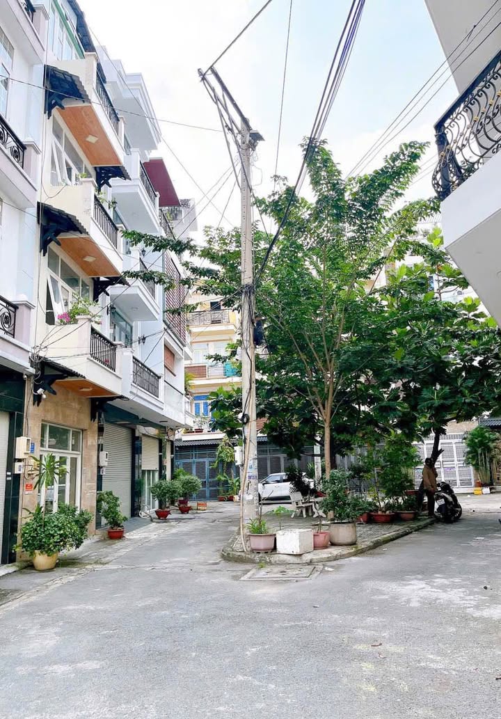 Nhà đẹp Tân Thành Tân Phú 190m² giá 7.6 tỷ - Đầu tư sinh lời bền vững!