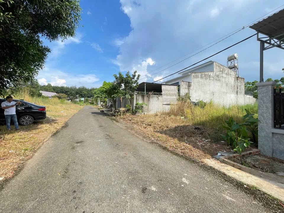 Đất nền Tiến Thành, Đồng Xoài 290m² giá 800 triệu - Mặt tiền đường nhựa thuận tiện!