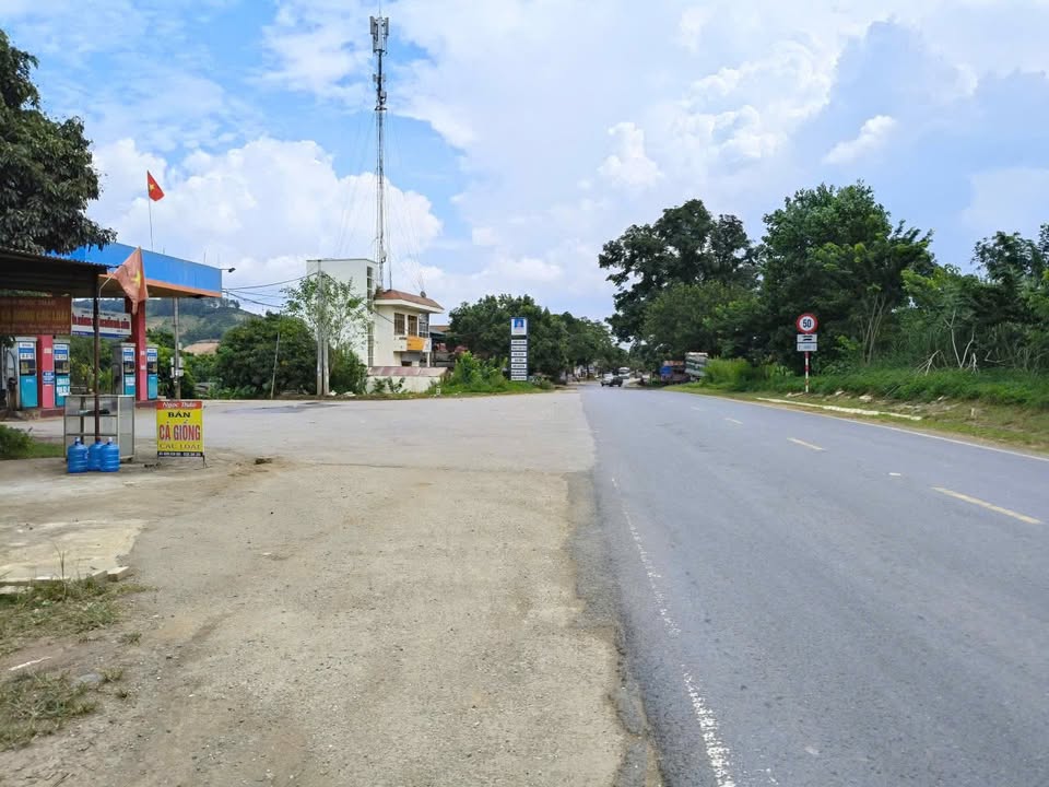 Đất thổ cư mặt đường Quốc lộ 6, Chiềng Mung, 72m² chỉ 495 triệu - Cơ hội đầu tư tuyệt vời!