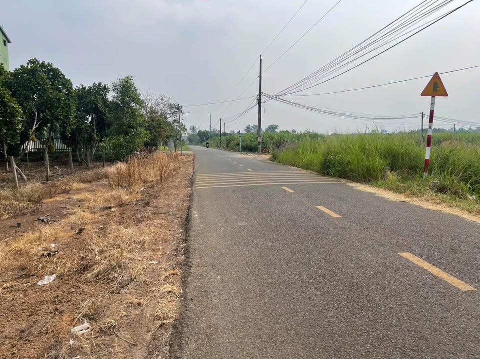 Đất nền Bàu Hàm, Trảng Bom 1155m² giá 3 tỷ - Mặt tiền nhựa thuận lợi cho kinh doanh!