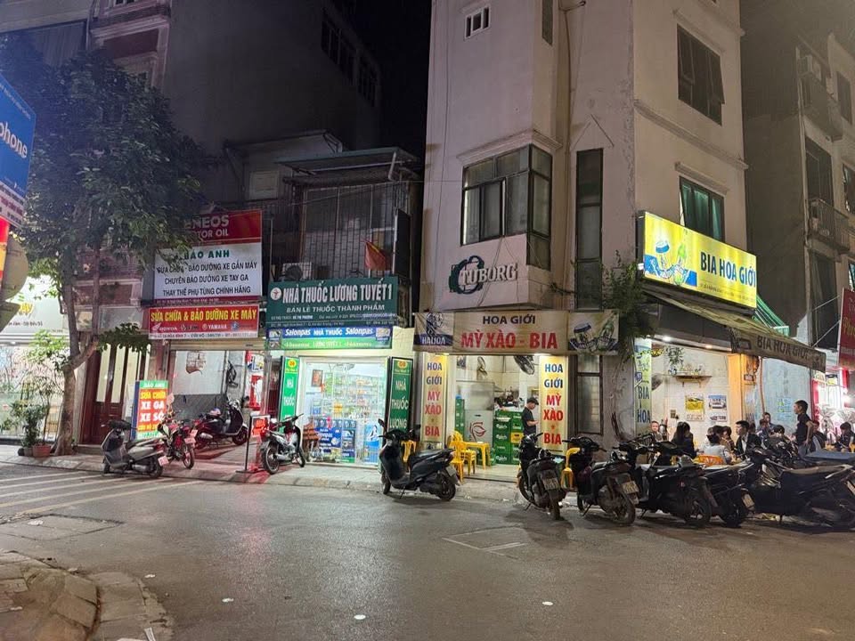 Nhà mặt ngõ Quỳnh, quận Hai Bà Trưng 40m² giá 8 tỷ - Đầu tư sinh lời tuyệt vời!