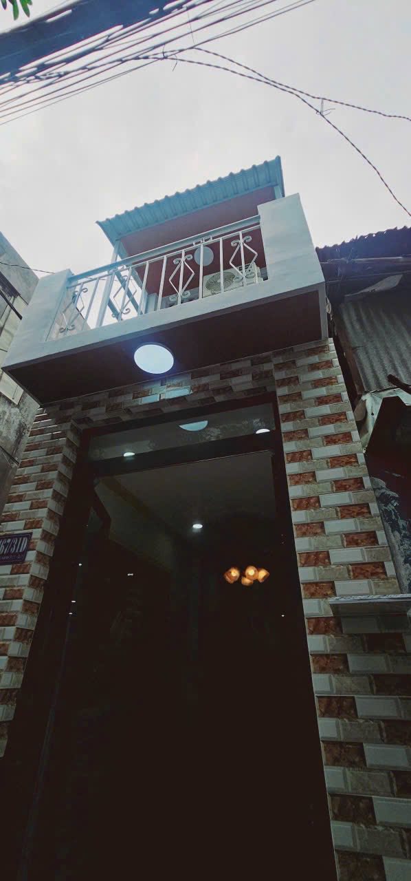 Nhà Lê Đại Hành, Quận 11, 24.2m² giá 2.75 tỷ - Vị trí thuận lợi, sổ hồng chính chủ!