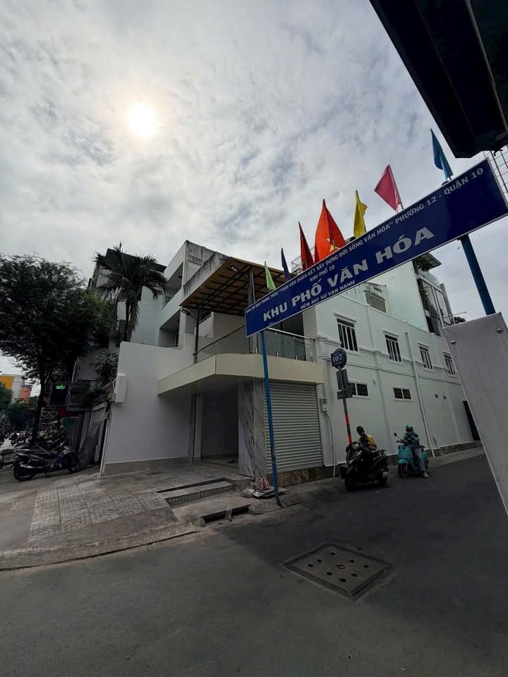 Nhà mặt tiền kinh doanh Sư Vạn Hạnh, Quận 10 - Diện tích 68m², giá 35 tỷ - Cơ hội đầu tư sinh lời!